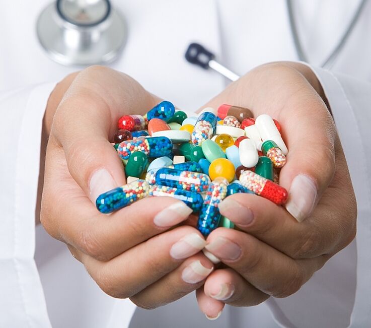 Cógais le haghaidh cóireáil osteochondrosis ceirbheacsach